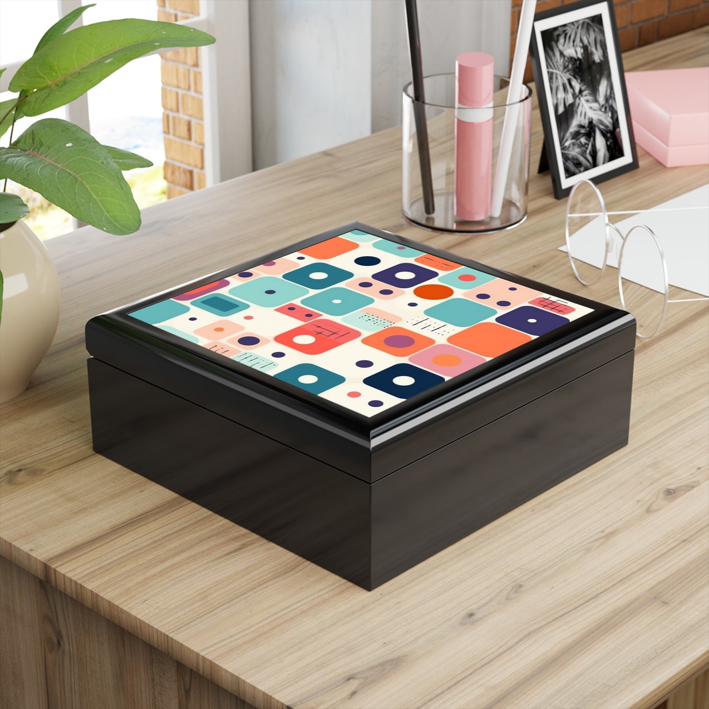 Retro Chic: Atomic Age-Inspired Jewelry Box