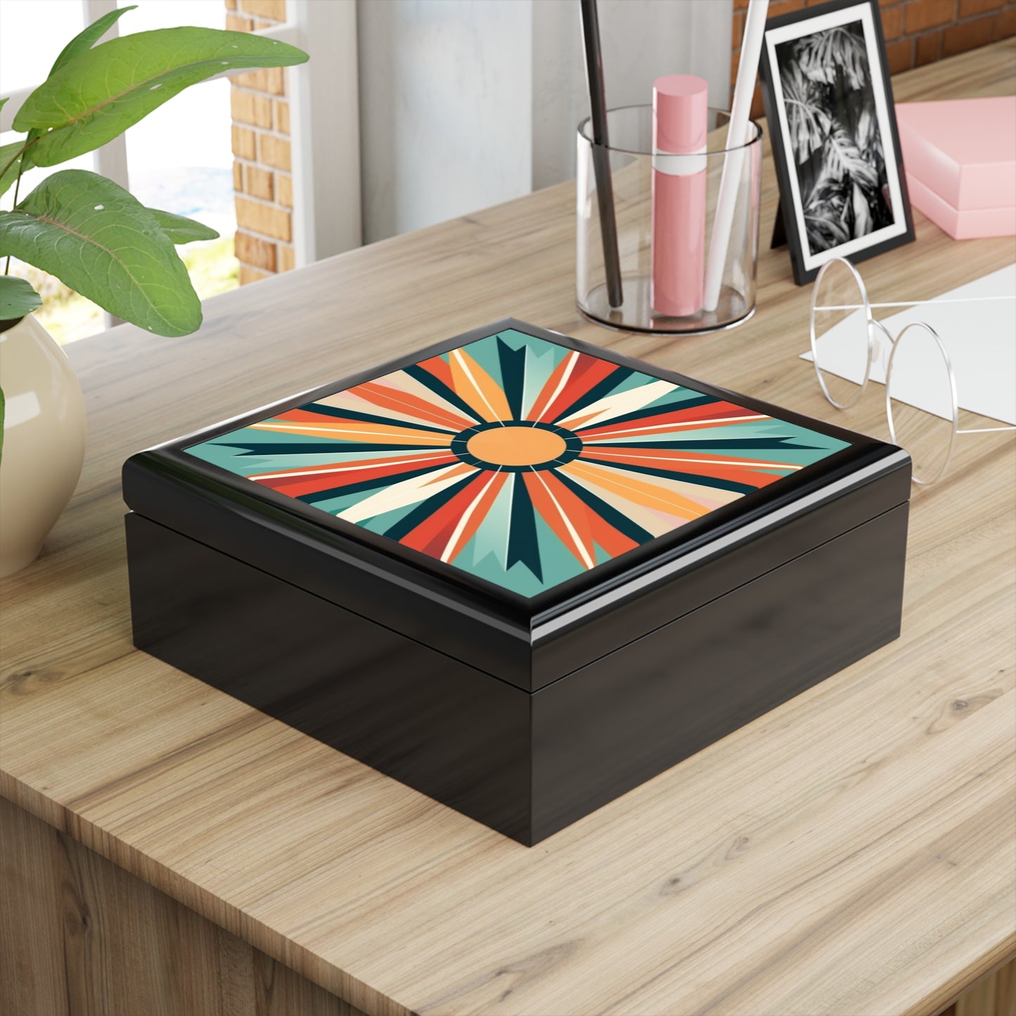 Sip in Style: Starburst Candy Colored Jewelry Box in Atomic Age and Midcentury Modern Design