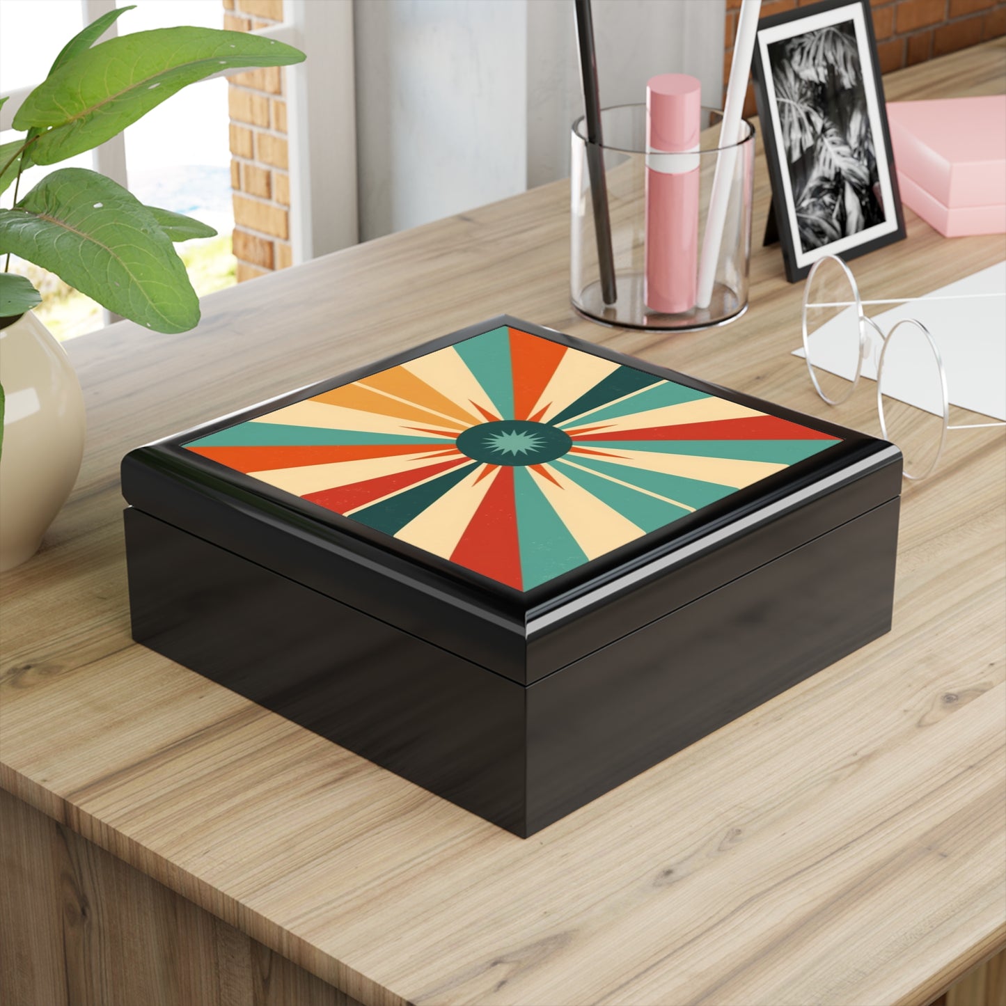 Vintage Fashion Inspiration: Starburst Candy Colored Jewelry Box with 1950s and 1960s Flair