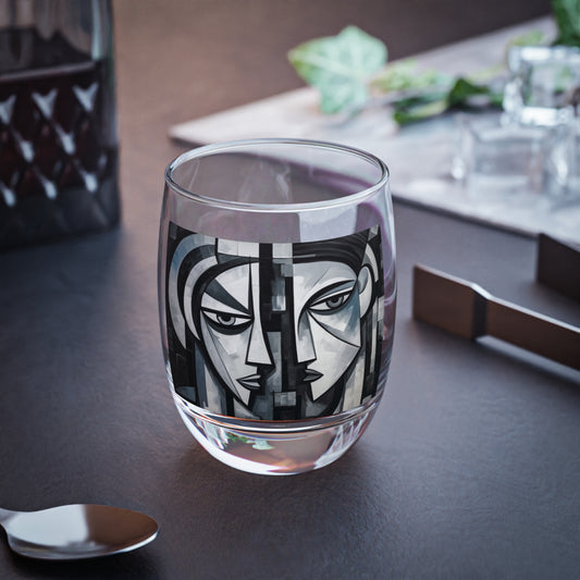 Cubist Paintings Whiskey Glass: Captivating Brush Strokes in Every Refreshing Drink