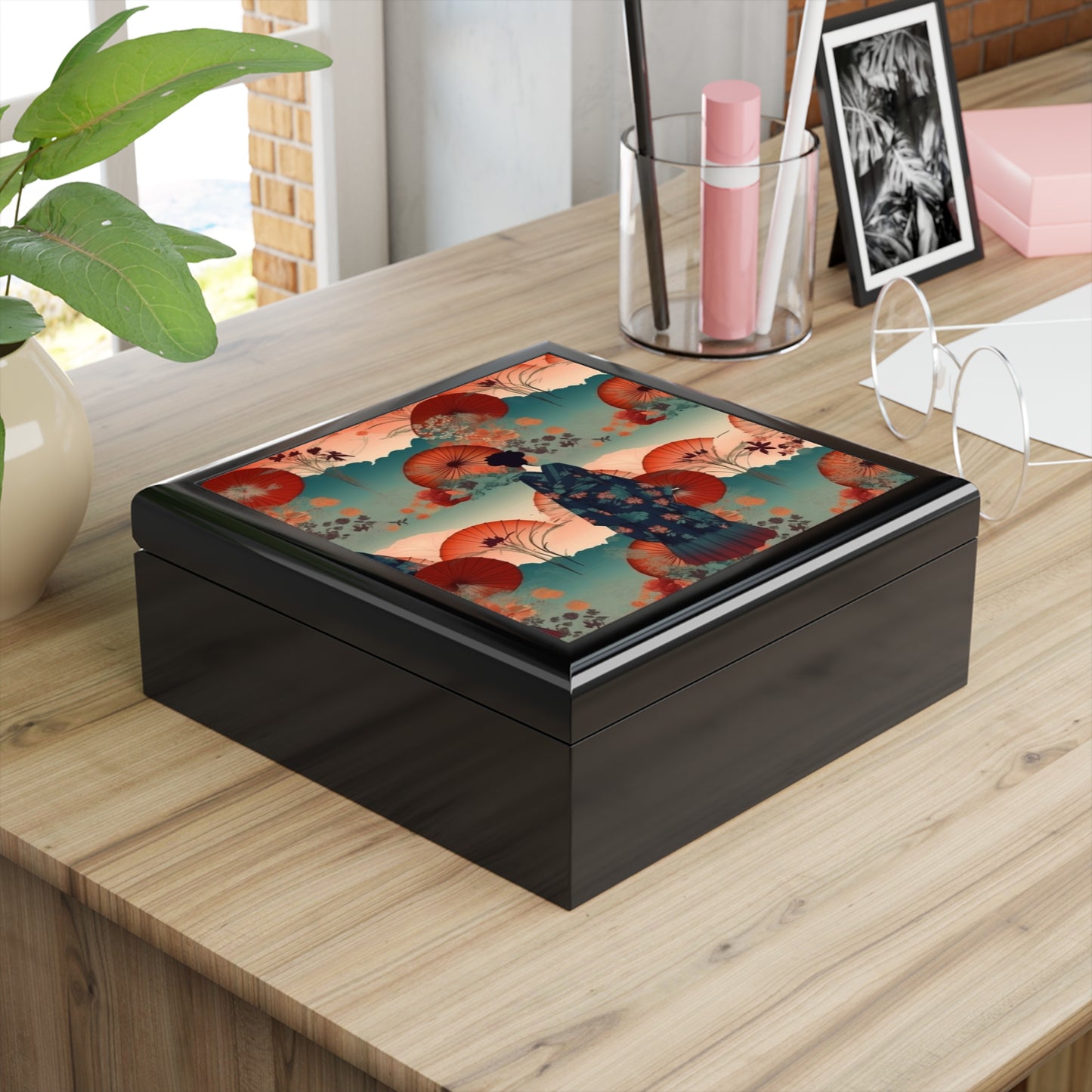 Fashionable Kimono-Inspired Jewelry Box: Unleash Your Style