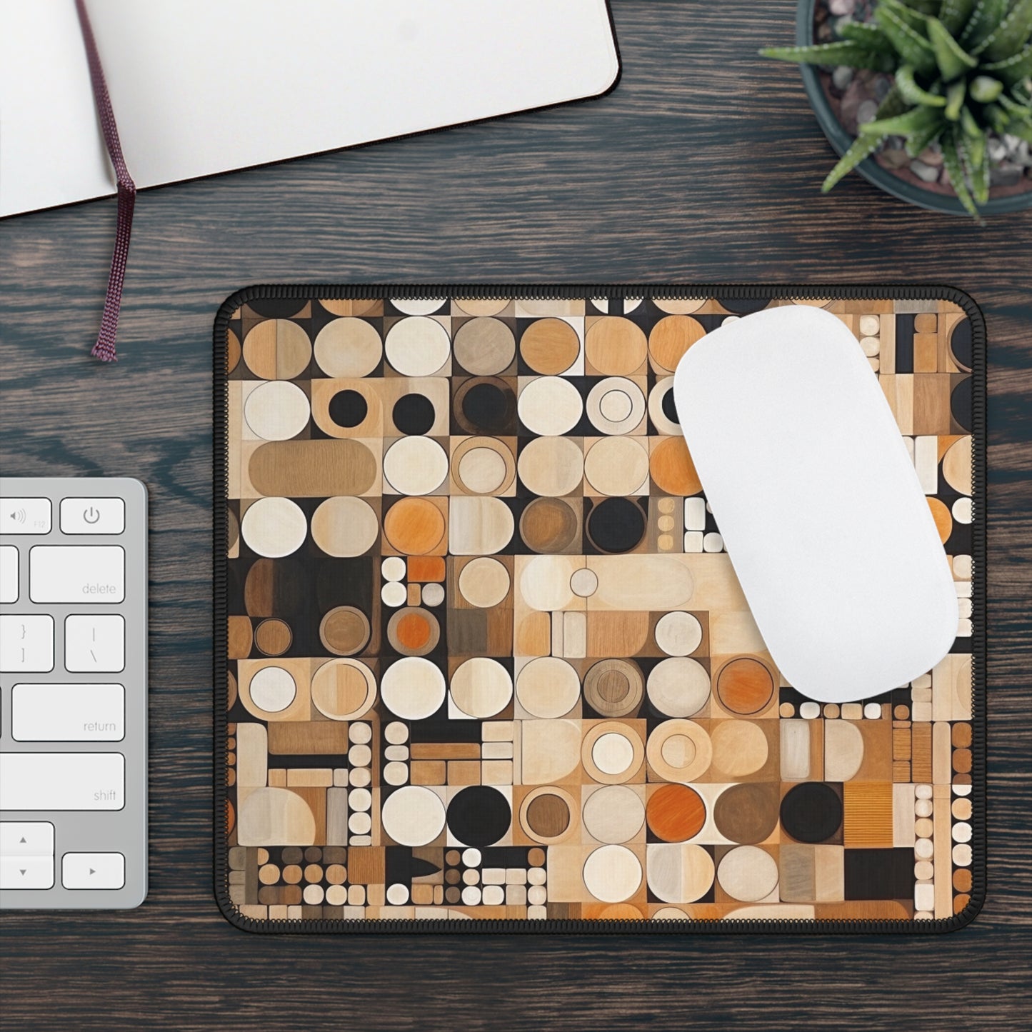 Circular Symphony: Geometric Gaming Mouse Pad with Artistic Flair