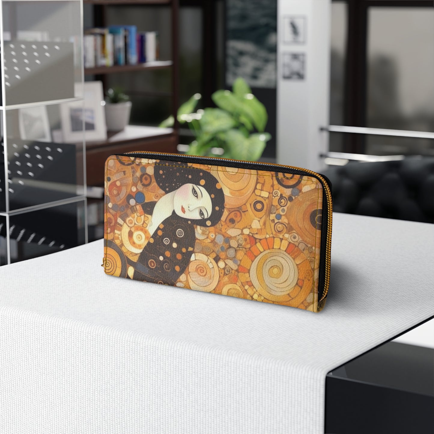 Sensual Symmetry: Zipper Wallet Embodying the Essence of Symbolism in 19th Century Art