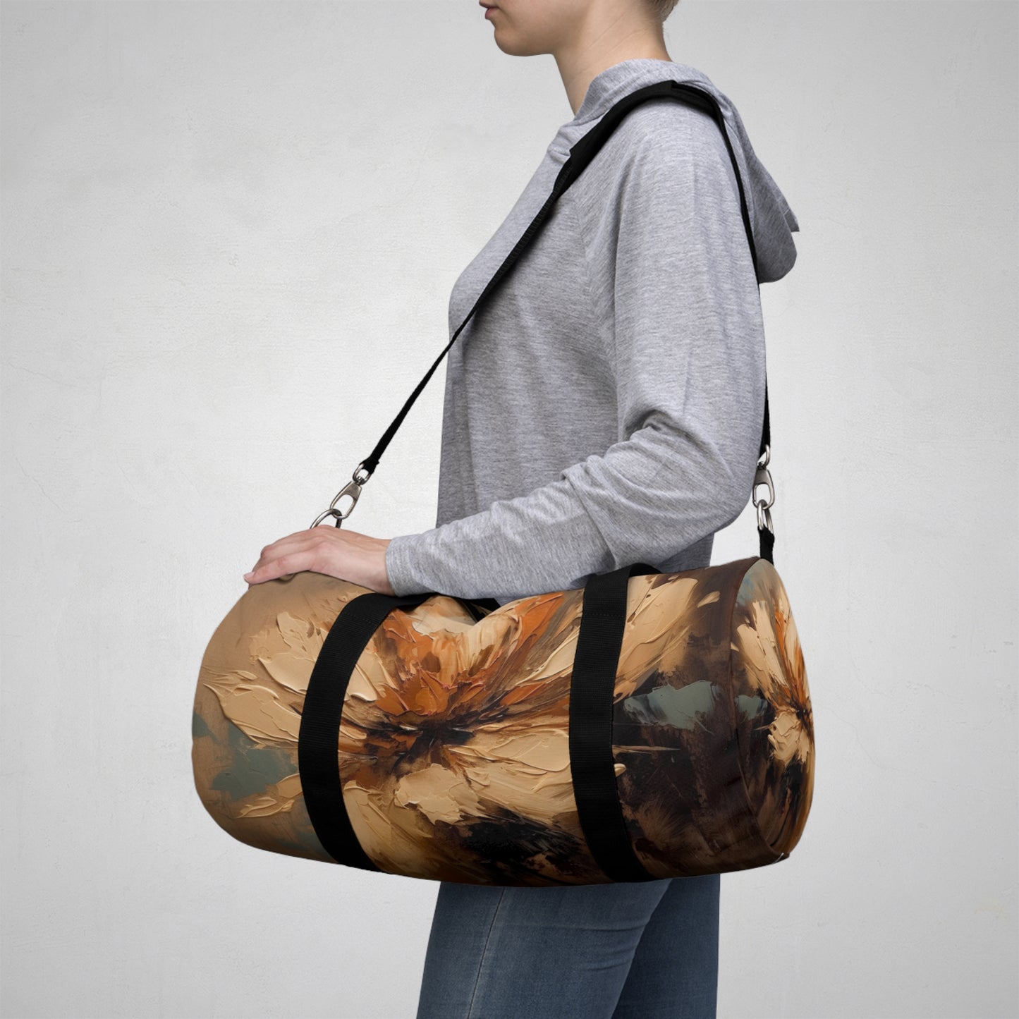 Artistic Fusion: Duffel Bag Infused with Tan Hua-Inspired Abstract Art