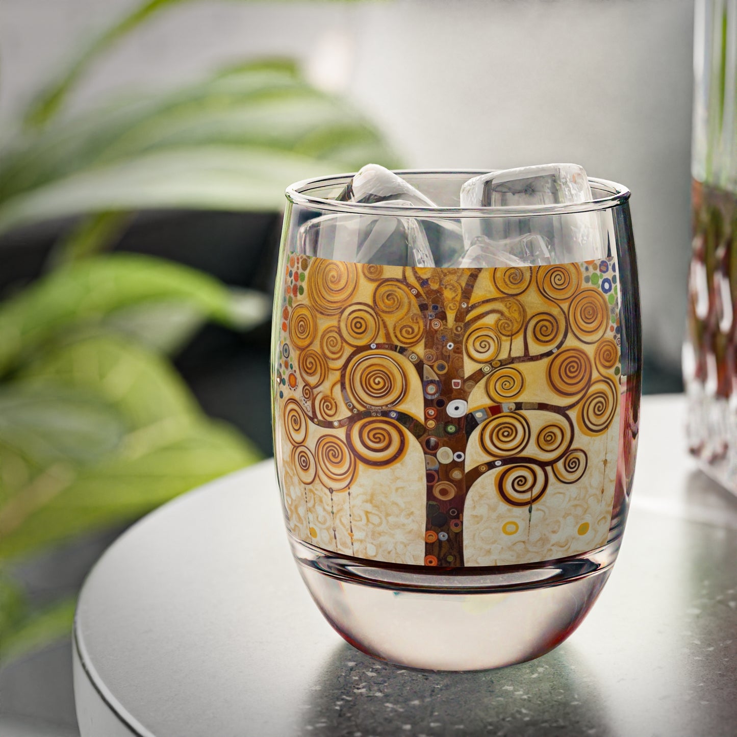 Captivating Artistry: The Tree of Life Whiskey Glass, Inspired by Gustav Klimt's Timeless Masterpiece