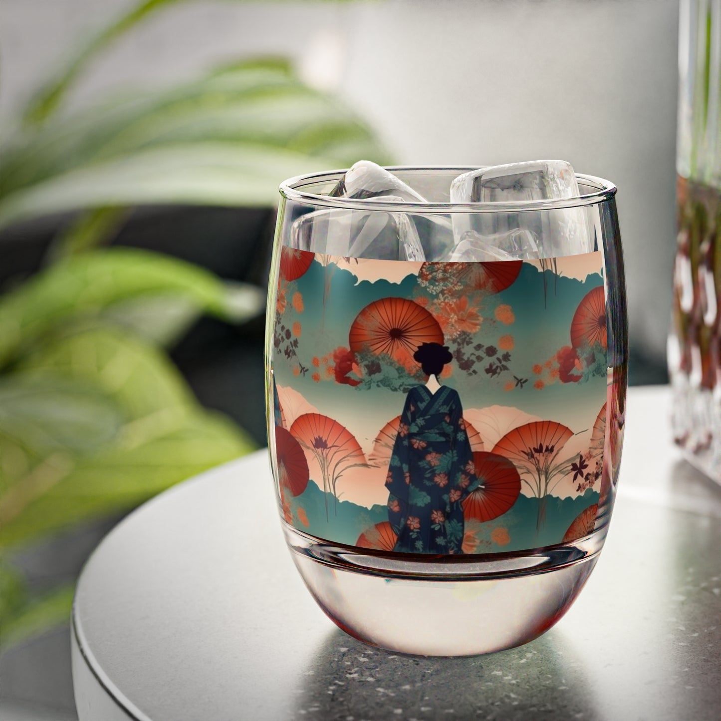 Fashionable Kimono-Inspired Whiskey Glass: Unleash Your Style